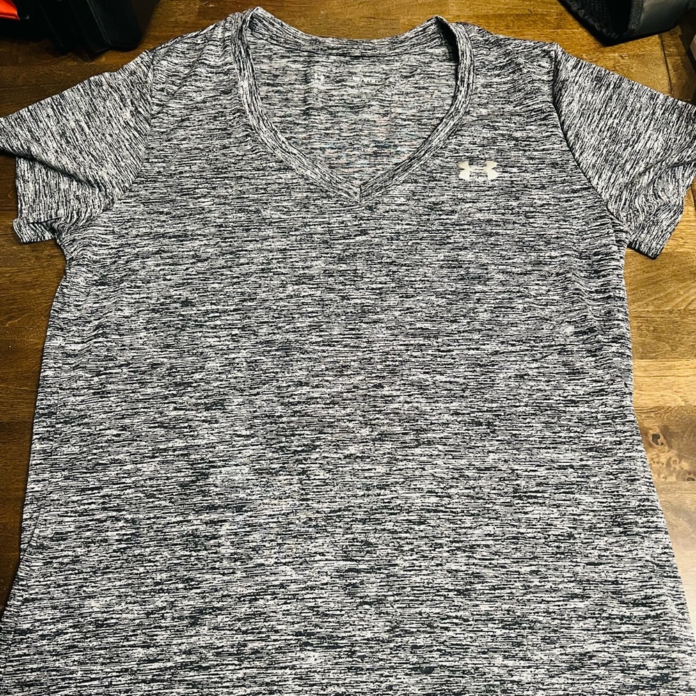 Under Armour Gray Short Sleeve Tee M